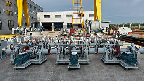Electric windlass
