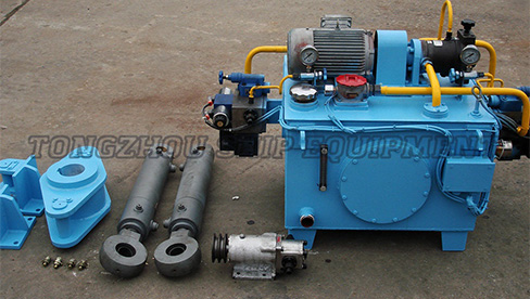 Swing cylinder hydraulic steering gear